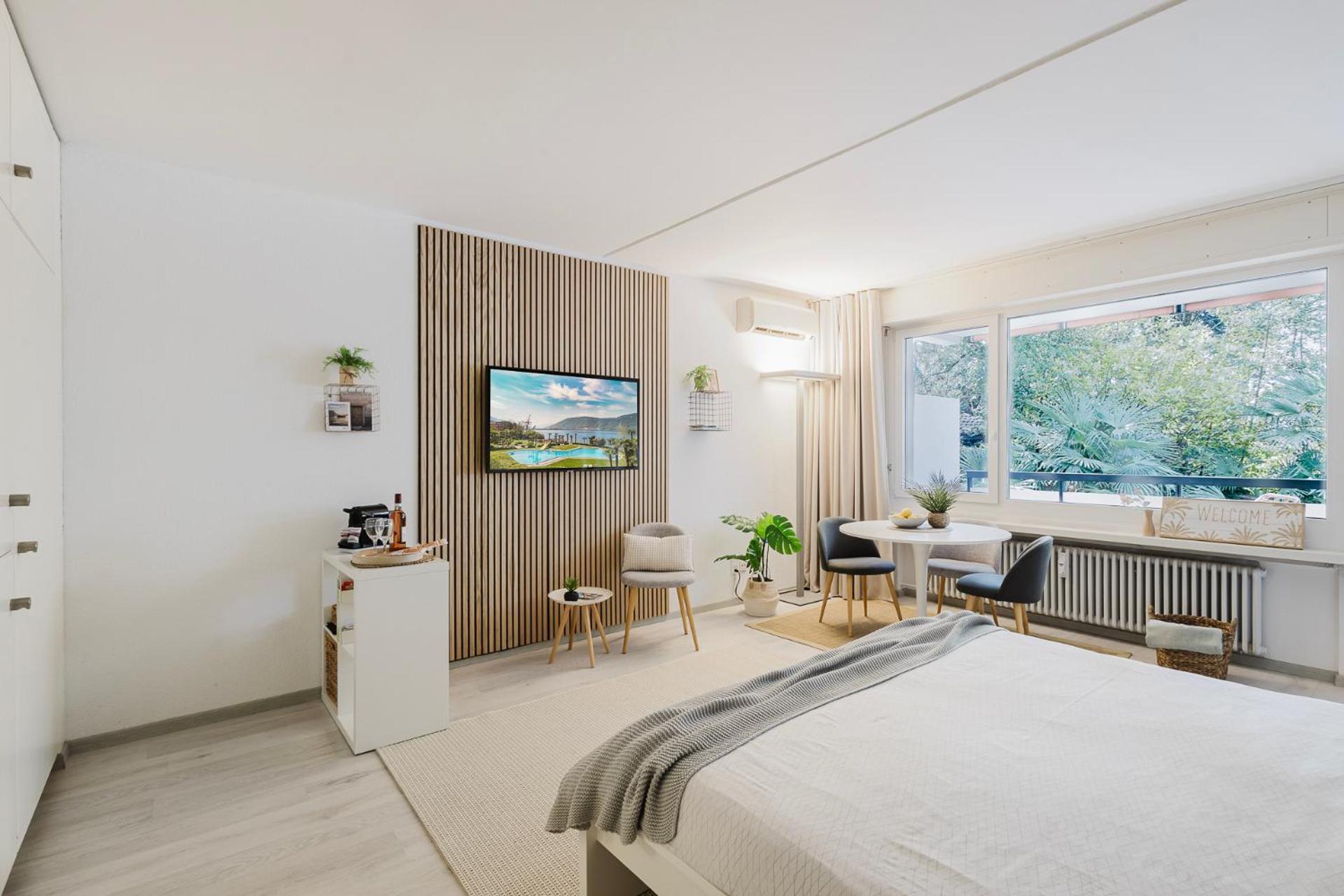 Luganersee, Pool, Strand, Parkplatz, Suite 204 Bissone Extérieur photo