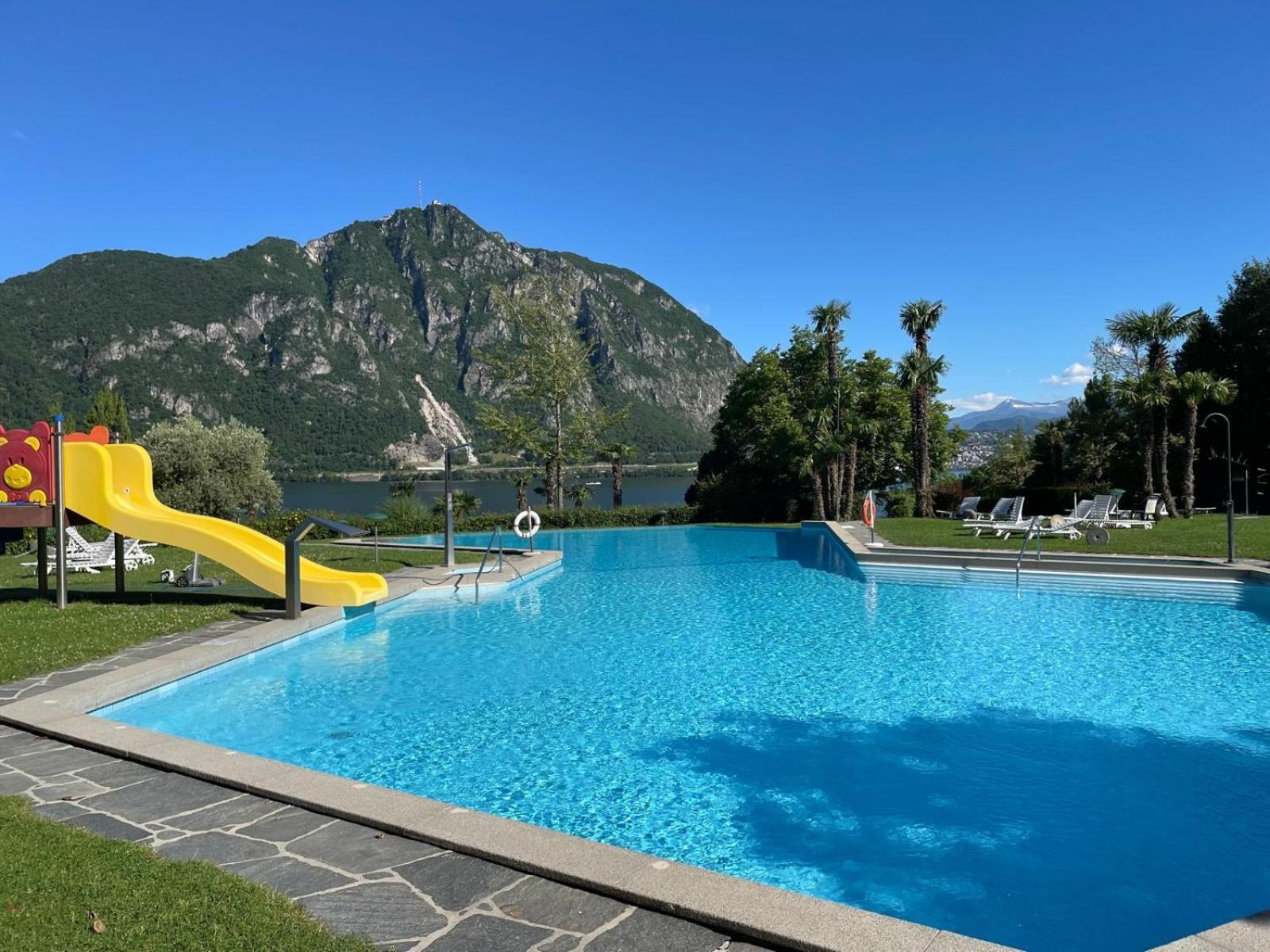 Luganersee, Pool, Strand, Parkplatz, Suite 204 Bissone Extérieur photo